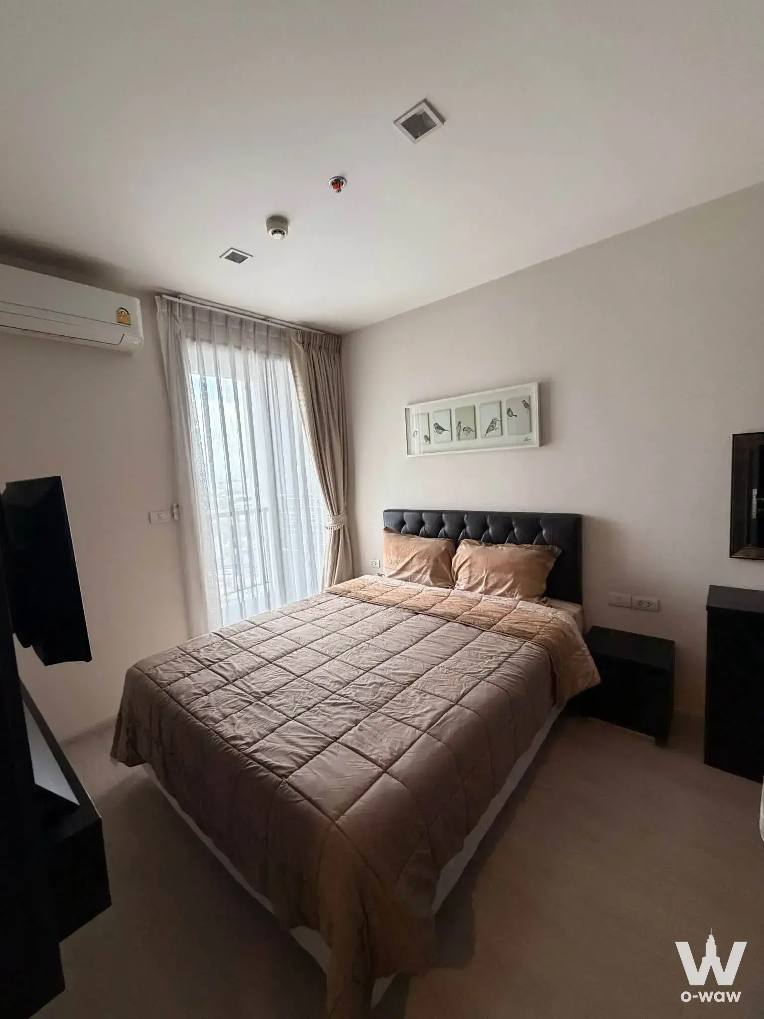 Condo with 1 bedroom for rent at RHYTHM Sukhumvit 44/1 — photo 1 of 5