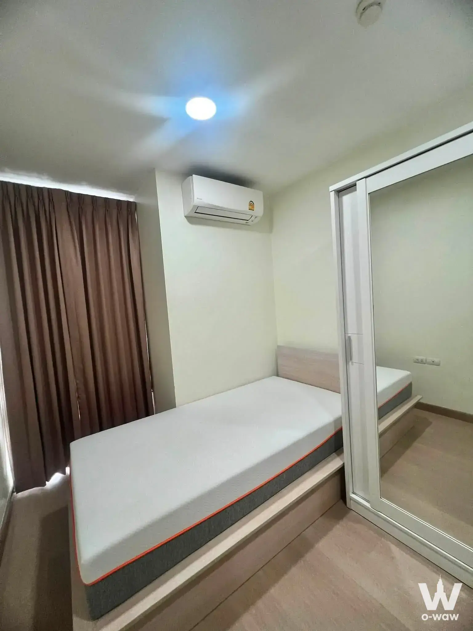 Condo with 2 bedrooms for rent at IDEO Ratchada-Huai Khwang — photo 4 of 5