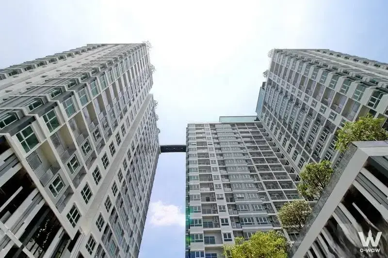 Bangkok, near MRT Yaek Fai Chai Station (350 m)