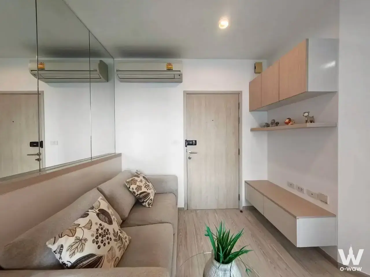 Commercial with 1 bedroom for rent at Ideo Mobi Sukhumvit Eastgate — photo 3 of 5