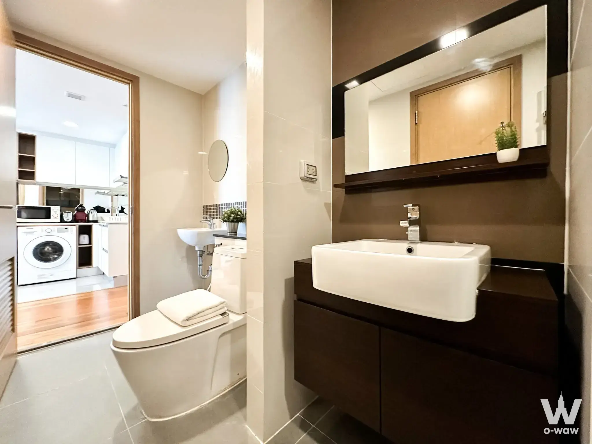 Condo for rent at InterLux Premier — photo 4 of 5