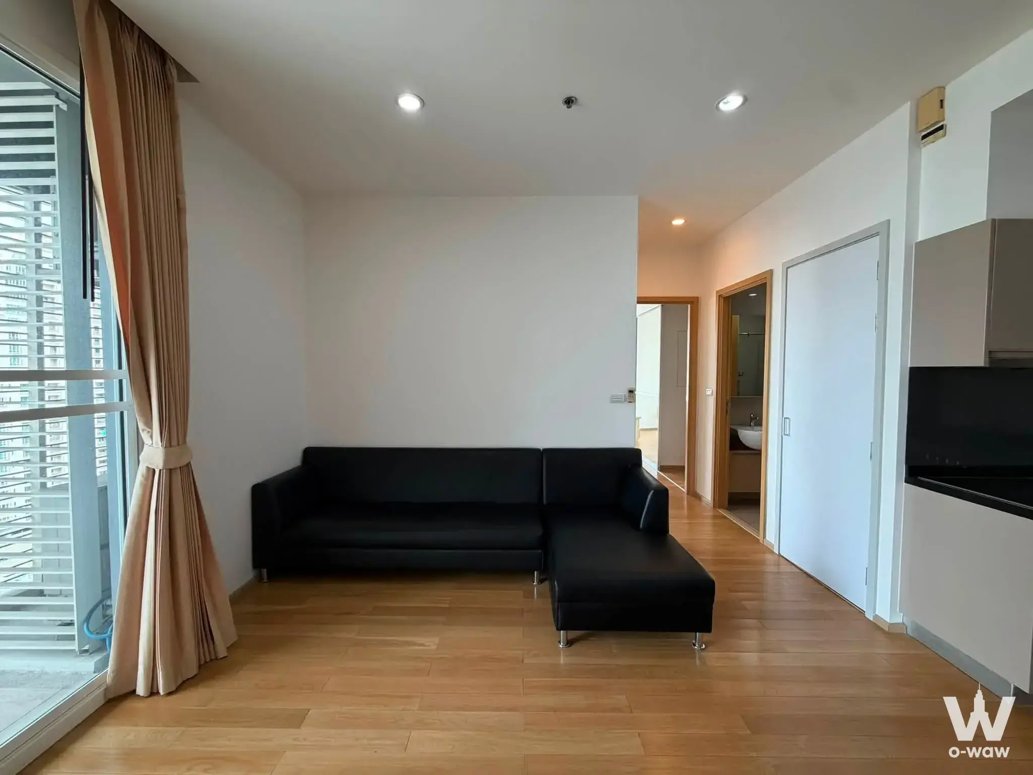 Condo with 2 bedrooms for rent at 39 by Sansiri — photo 4 of 5