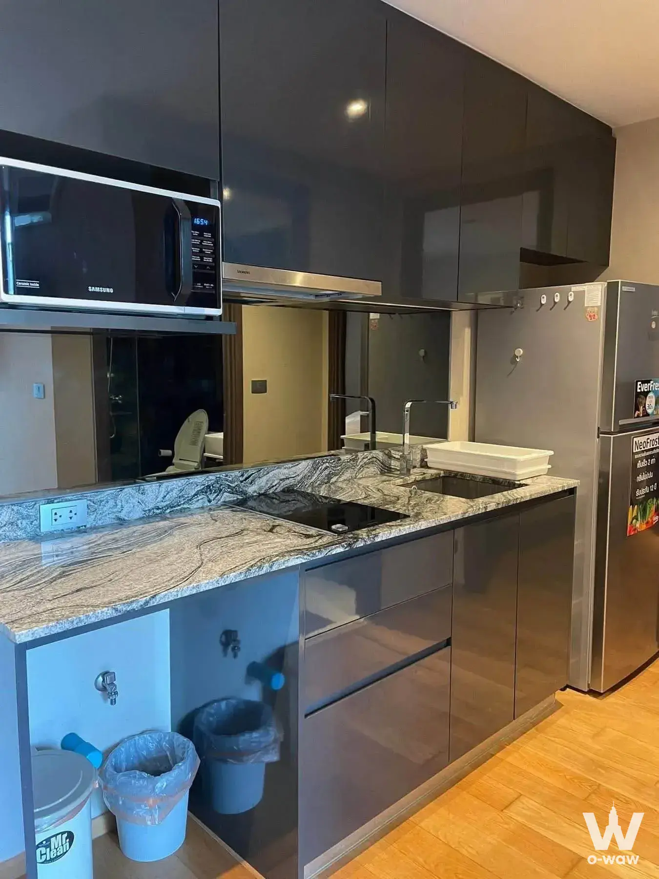 Condo with 1 bedroom for rent at Silom Condominium — photo 3 of 5