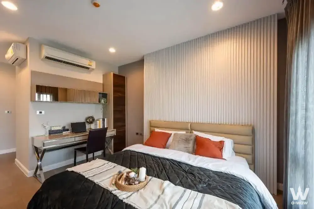 Condo with 2 bedrooms for rent at The Crest Sukhumvit 34 — photo 3 of 5