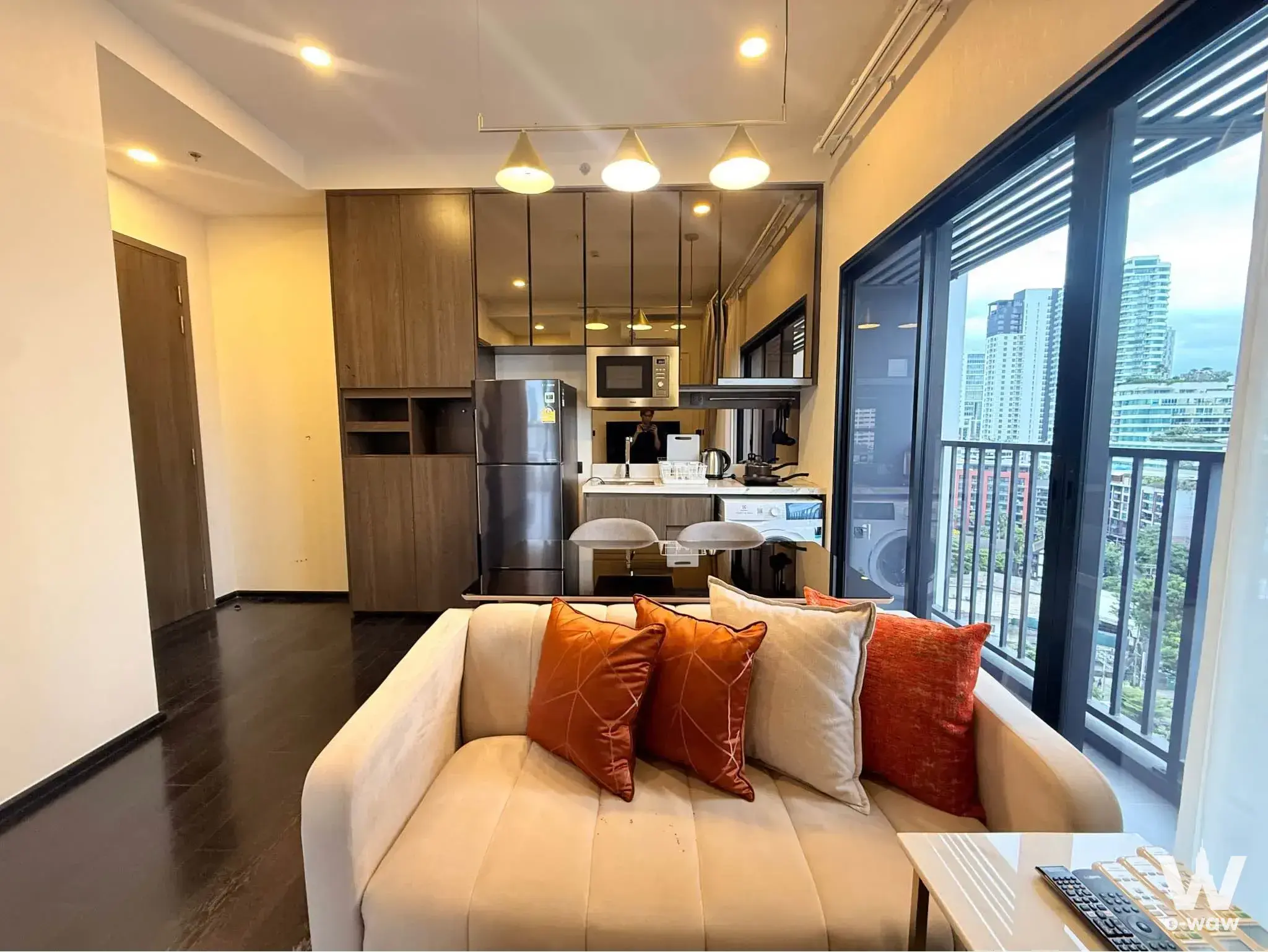 Condo with 2 bedrooms for rent at Hampton Residence Thonglor — photo 2 of 5