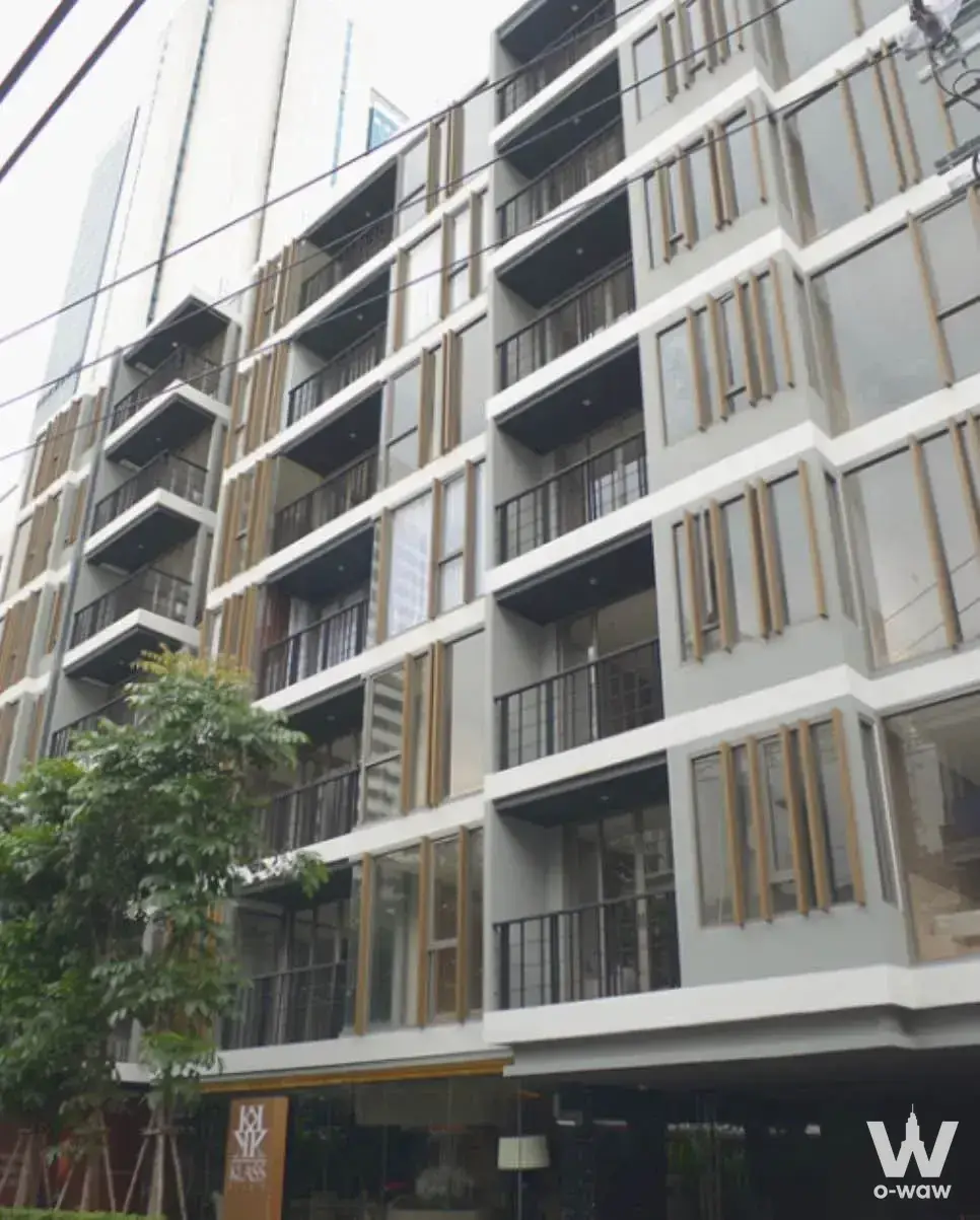 Bang Rak, Bangkok (Near BTS Chong Nonsi)