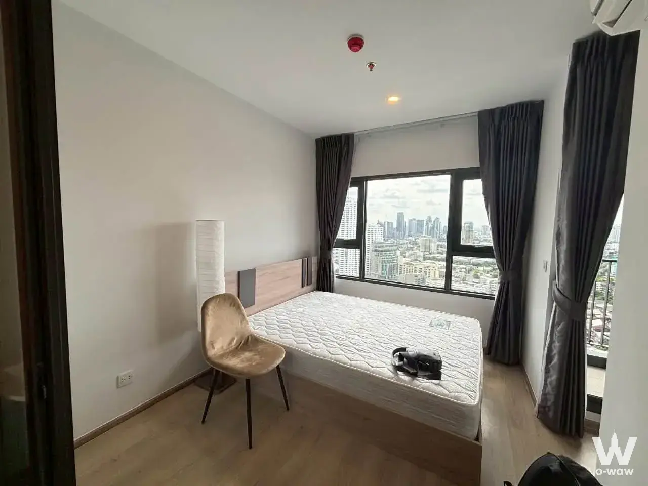 Condo with 1 bedroom for rent at Life Rama 4 - Asoke — photo 3 of 5