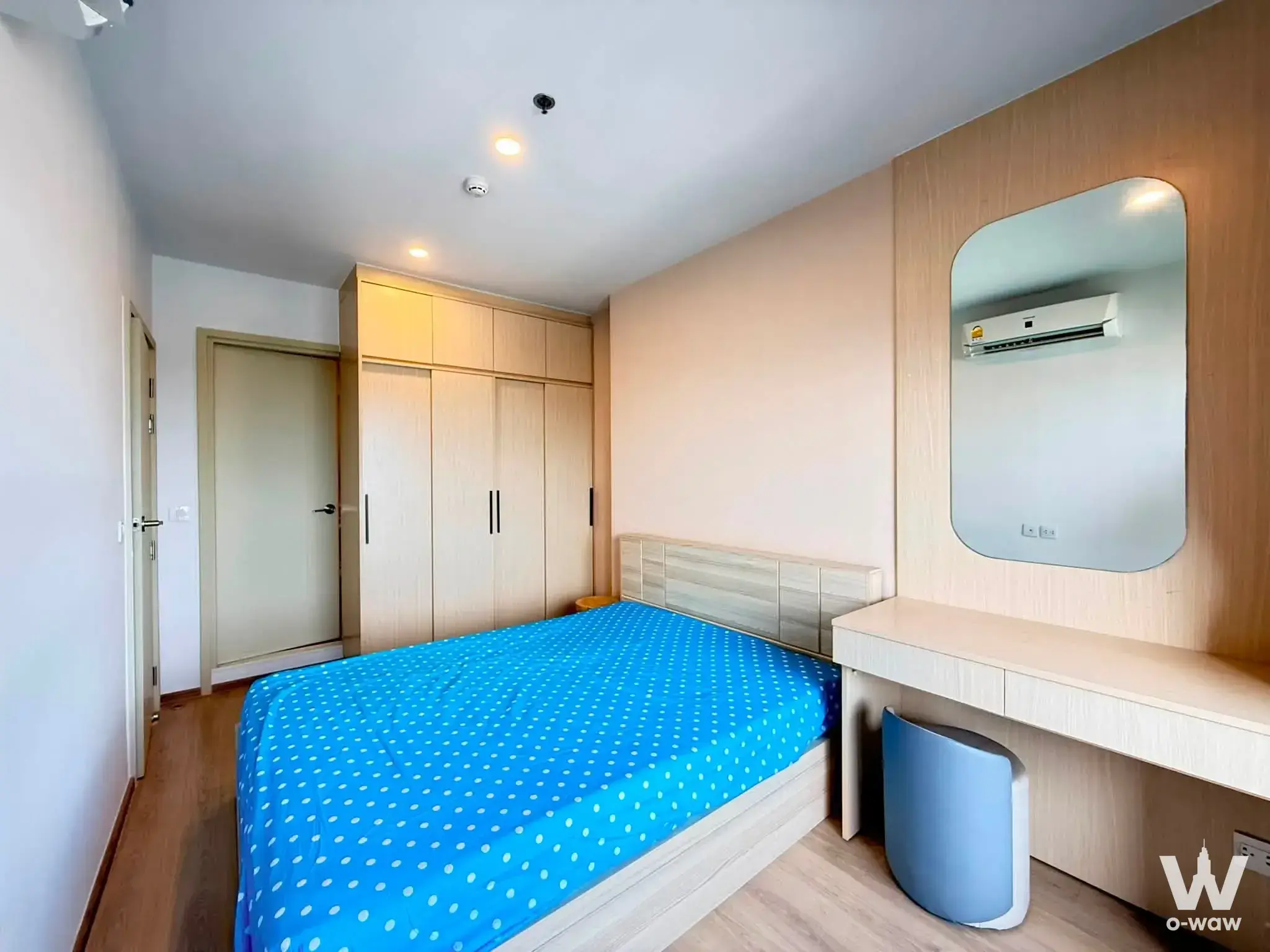 Condo with 1 bedroom for rent at Life Rama 4 - Asoke — photo 2 of 5