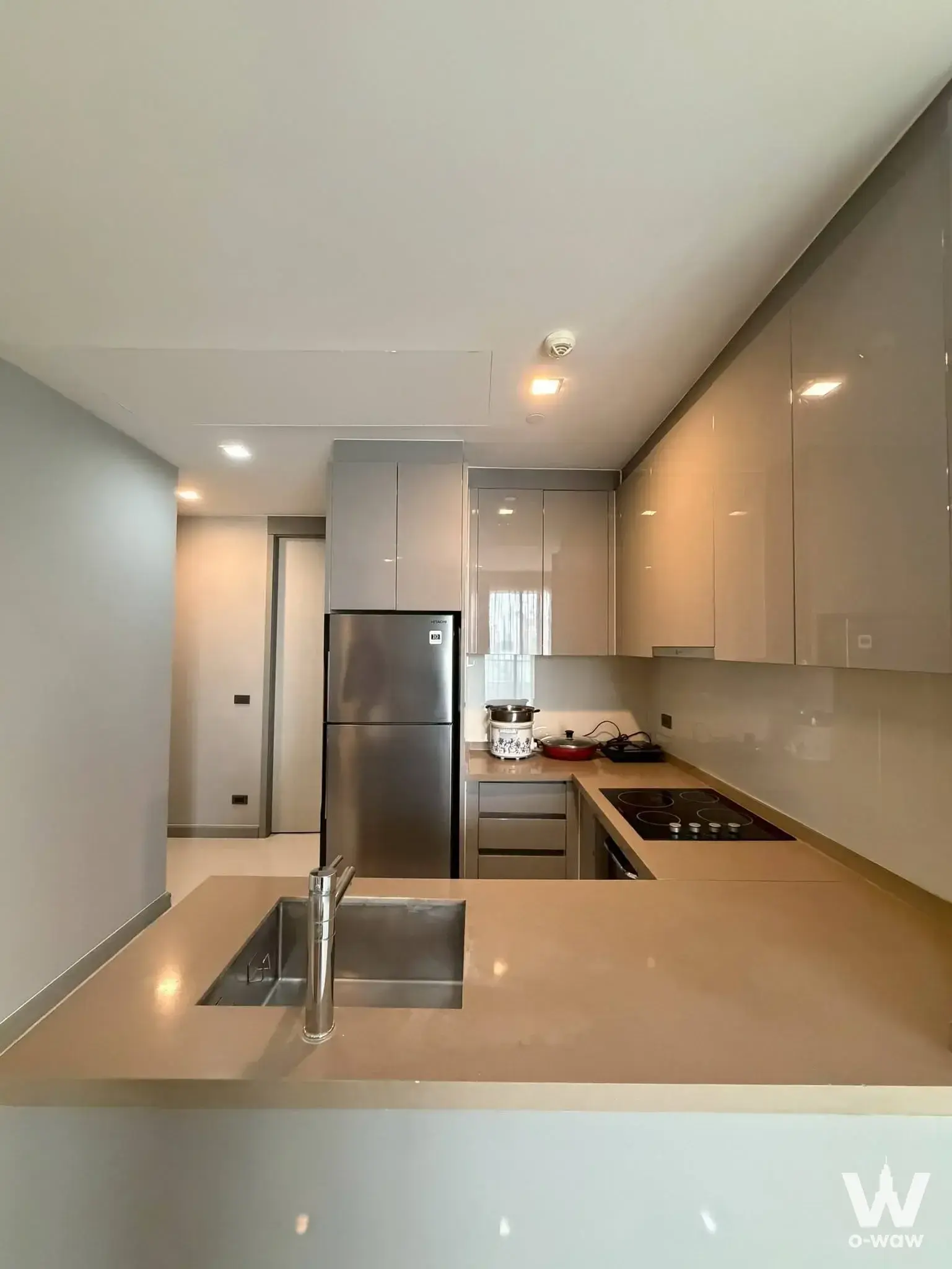 Condo with 2 bedrooms for rent at M Silom — photo 2 of 5