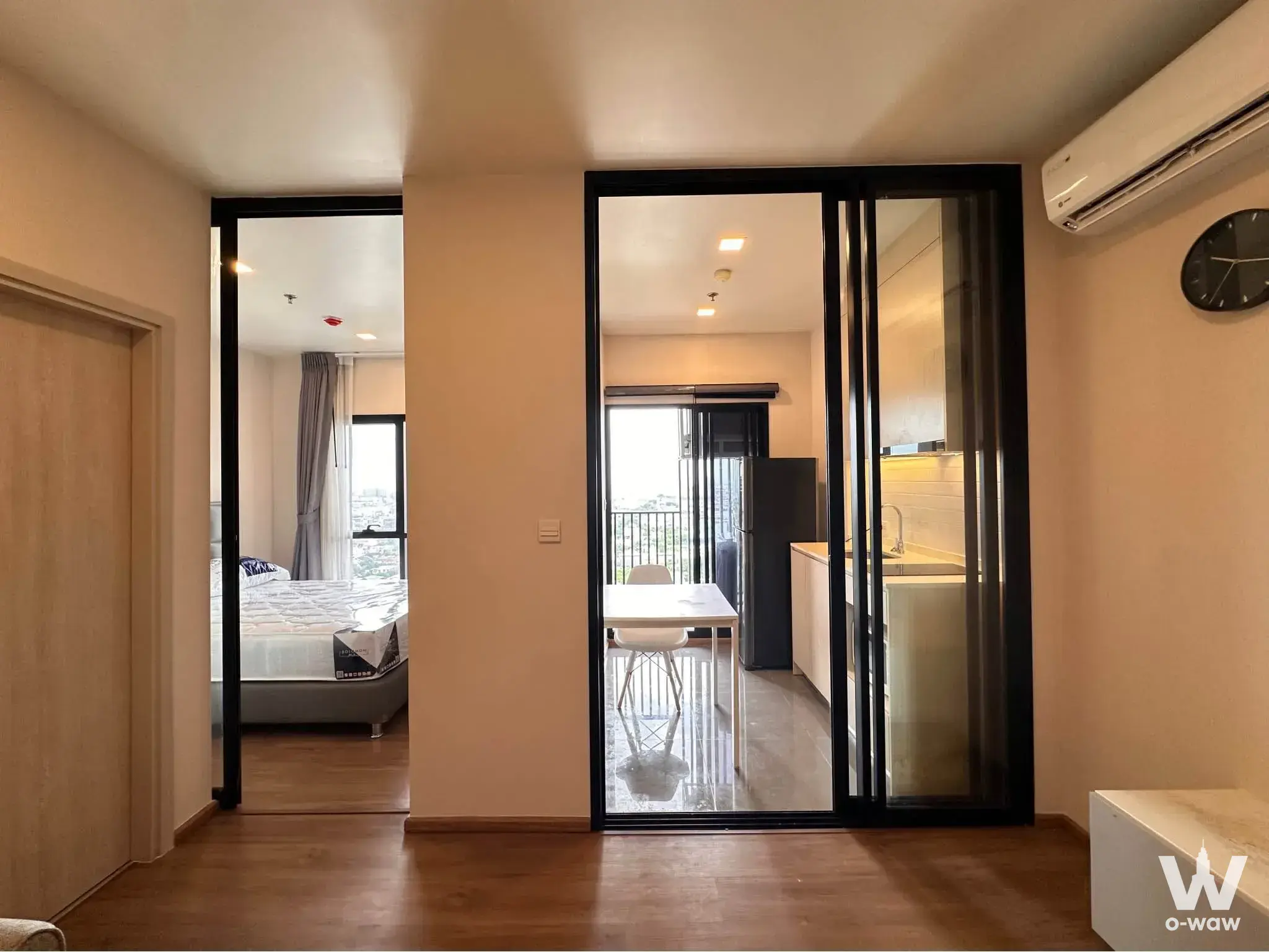 Condo with 1 bedroom for rent at Metris Rama 9-Ramkumhang — photo 3 of 5
