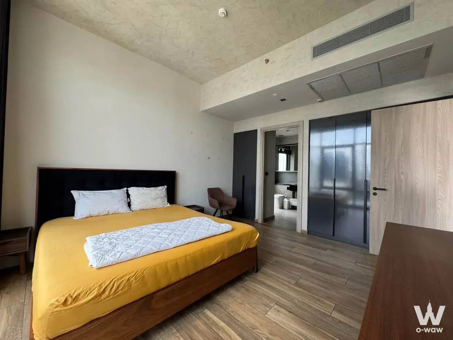 Condo with 2 bedrooms for rent at The Lofts Asoke — photo 5 of 5
