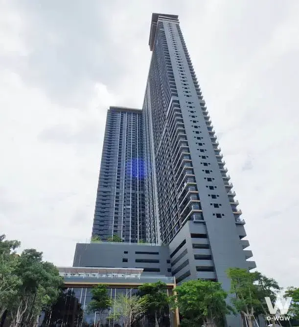 Nonthaburi, Thailand (Near MRT Phra Nang Klao)
