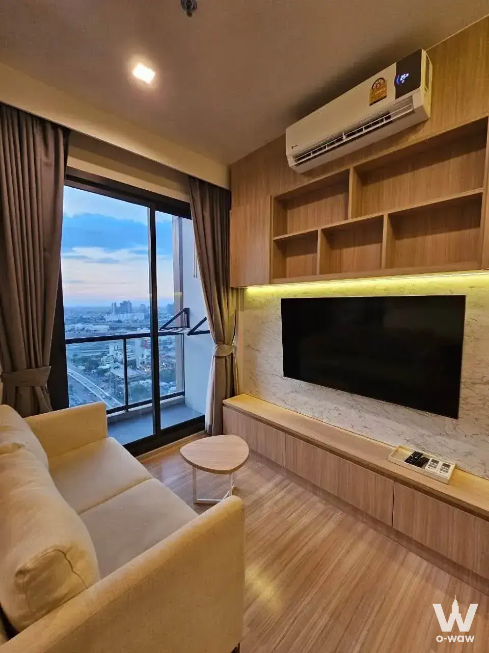 Condo with 1 bedroom for rent at M Jatujak — photo 2 of 5