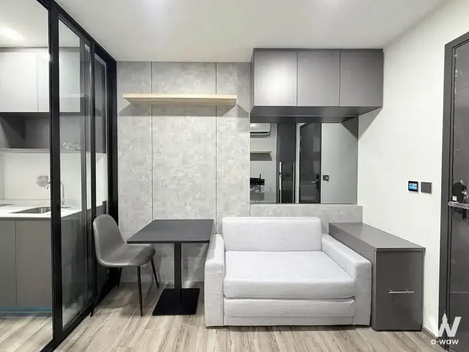 Condo with 1 bedroom for rent at Modiz Vault Kaset Sripatum — photo 2 of 5