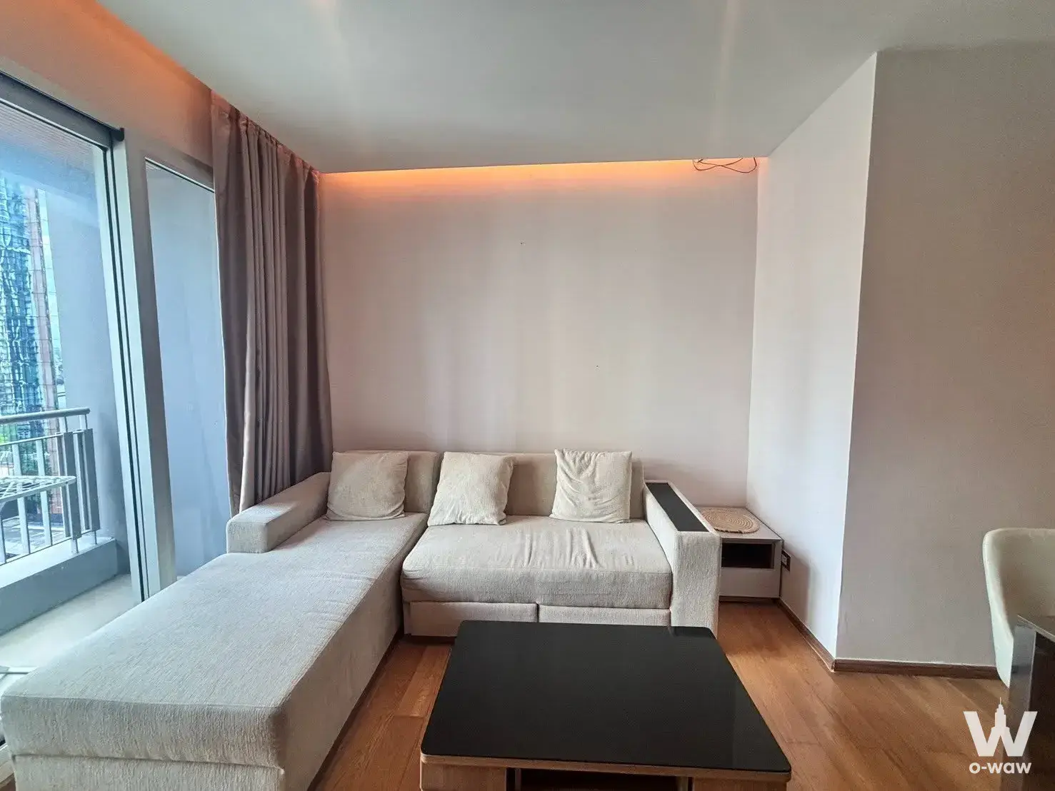 Condo with 2 bedrooms for rent at The Address Asoke — photo 3 of 5