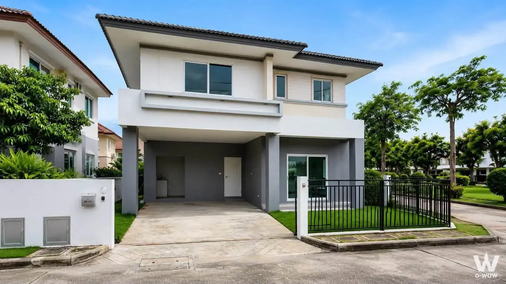 House with 3 bedrooms for sale at Near Kanchanapisek Road, Taling Chan and Bang Wa stations, Bangkok — photo 2 of 5