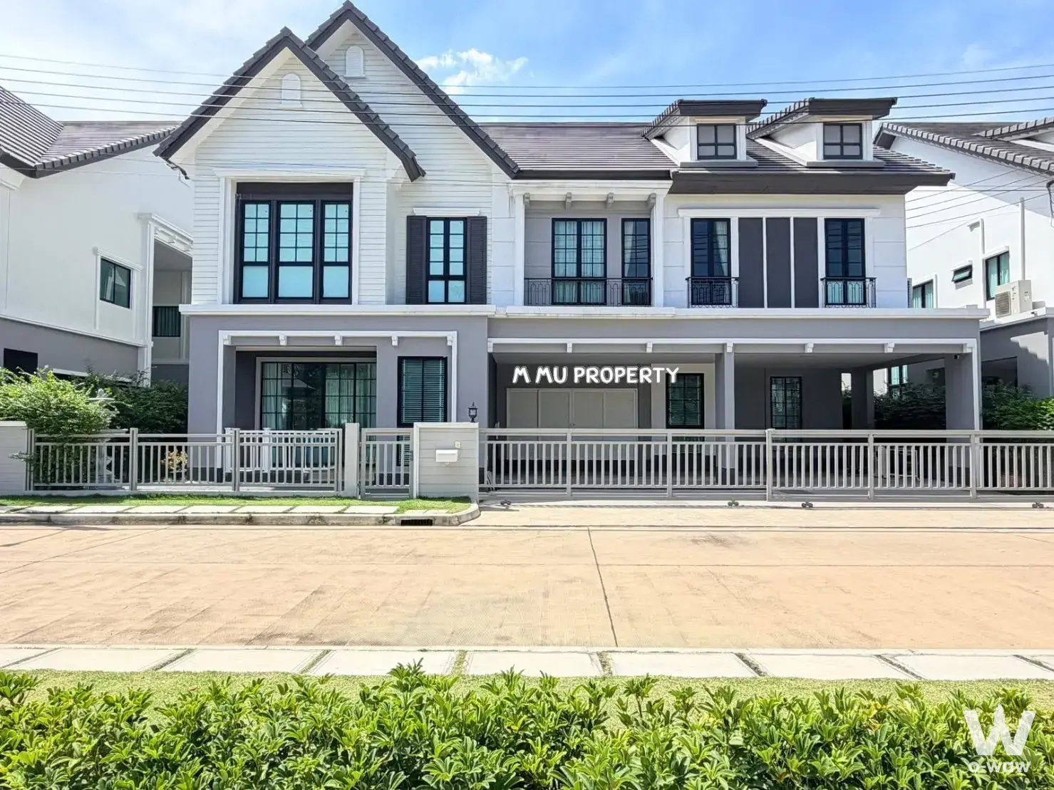 Near Safari World, Fashion Island, The Promenade, along Khlong Song Road