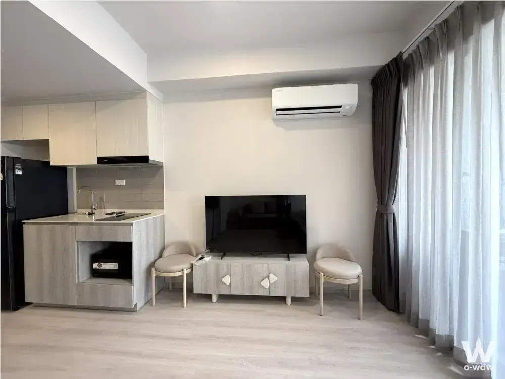 Condo with 1 bedroom for rent at COBE Ratchada-Rama 9 — photo 4 of 5
