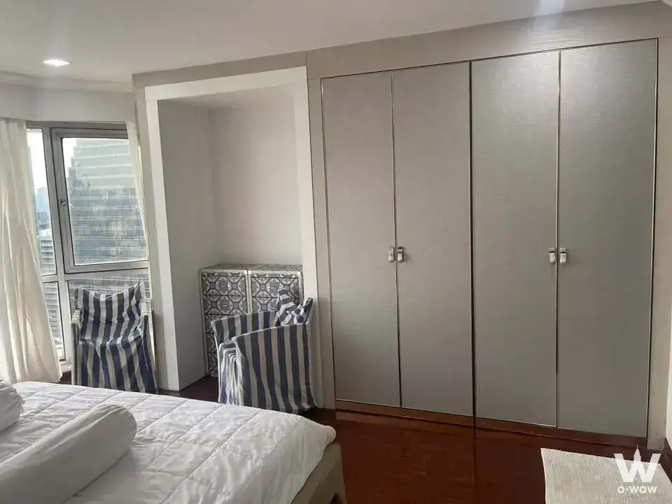 Condo with 2 bedrooms for rent at Lumpini Suite Sukhumvit 41 — photo 3 of 5