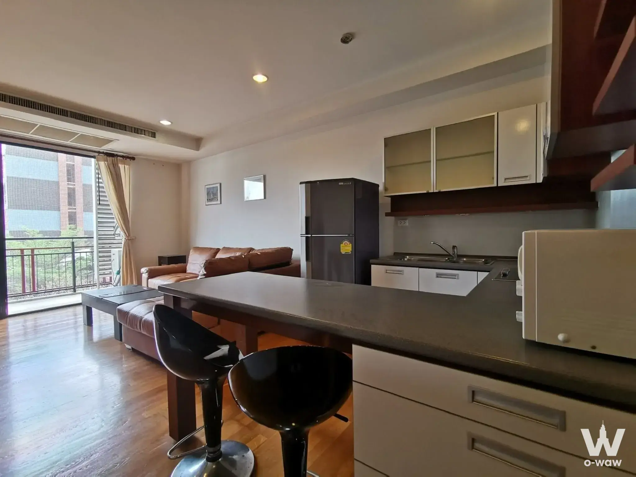 Condo with 2 bedrooms for rent at Amanta Ratchada Condominium — photo 2 of 5