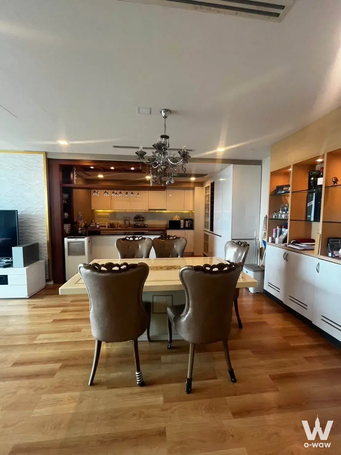 Condo with 3 bedrooms for sale at The River Condominium — photo 3 of 5