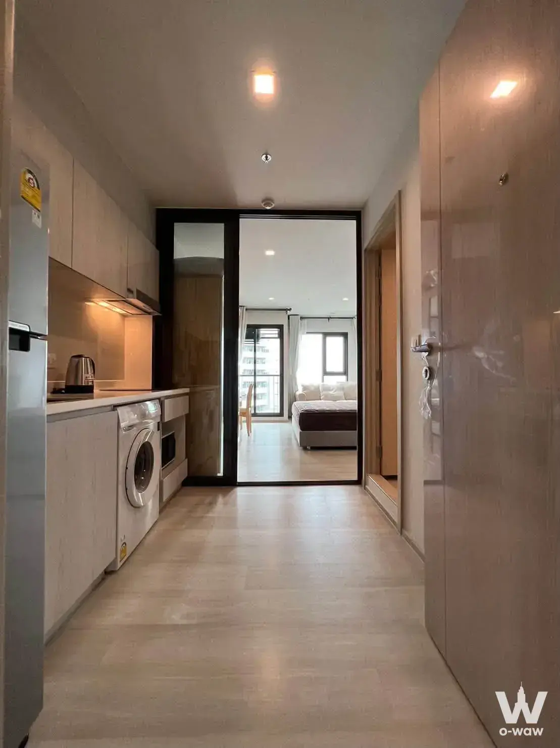 Condo with 1 bedroom for rent at Life One Wireless — photo 5 of 5