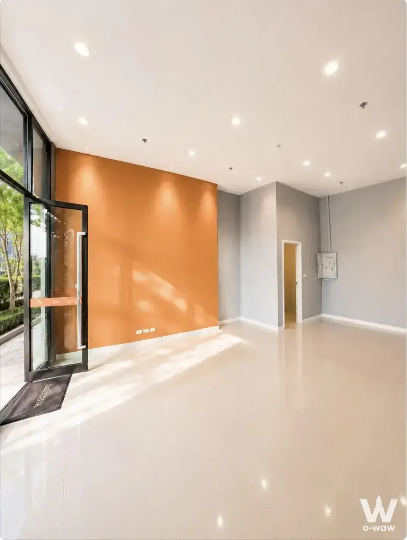 Commercial for rent at The Stage Taopoon - Interchange — photo 2 of 4