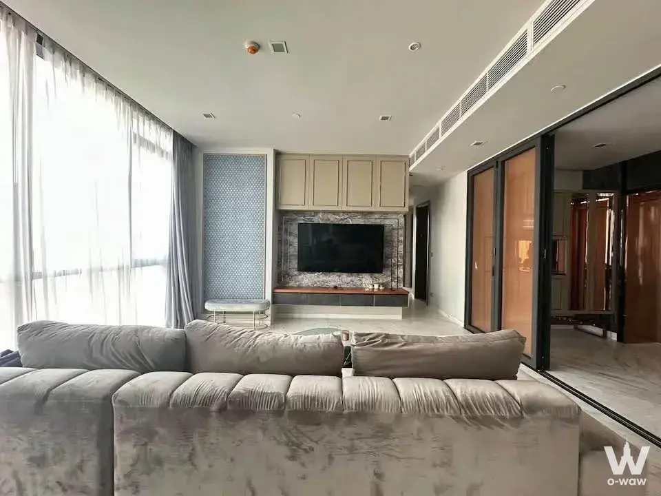 Condo with 2 bedrooms for rent at The Monument Thong Lo — photo 2 of 5