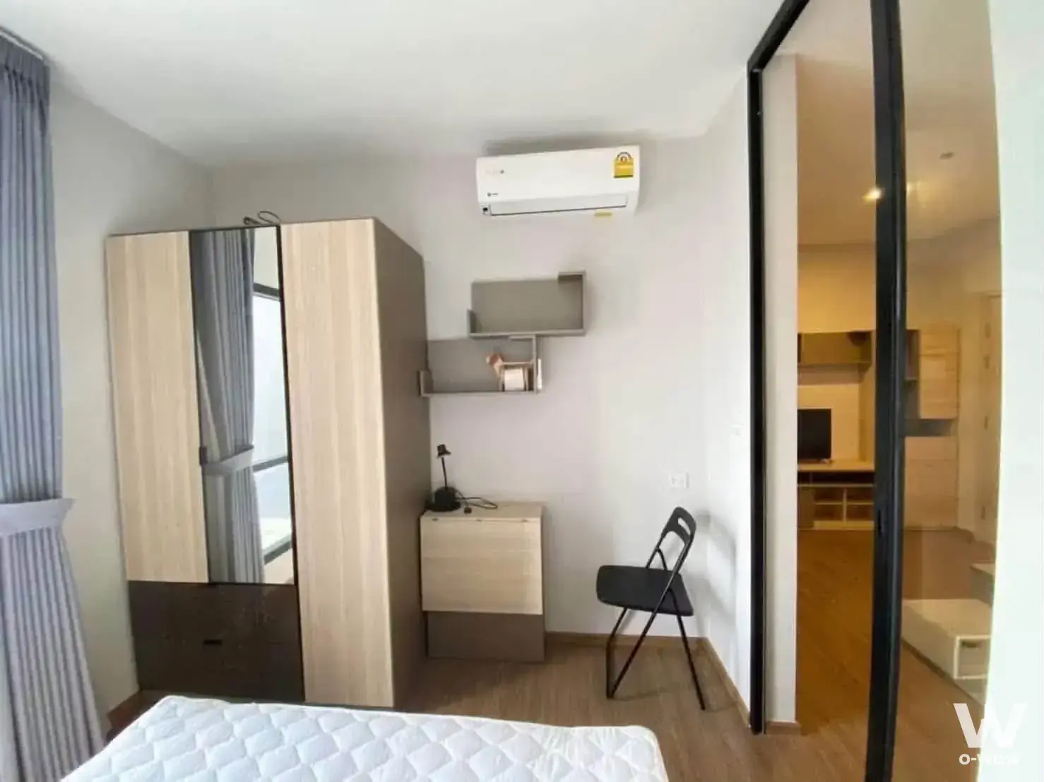 Condo with 1 bedroom for rent at Metris Rama 9-Ramkumhang — photo 4 of 5