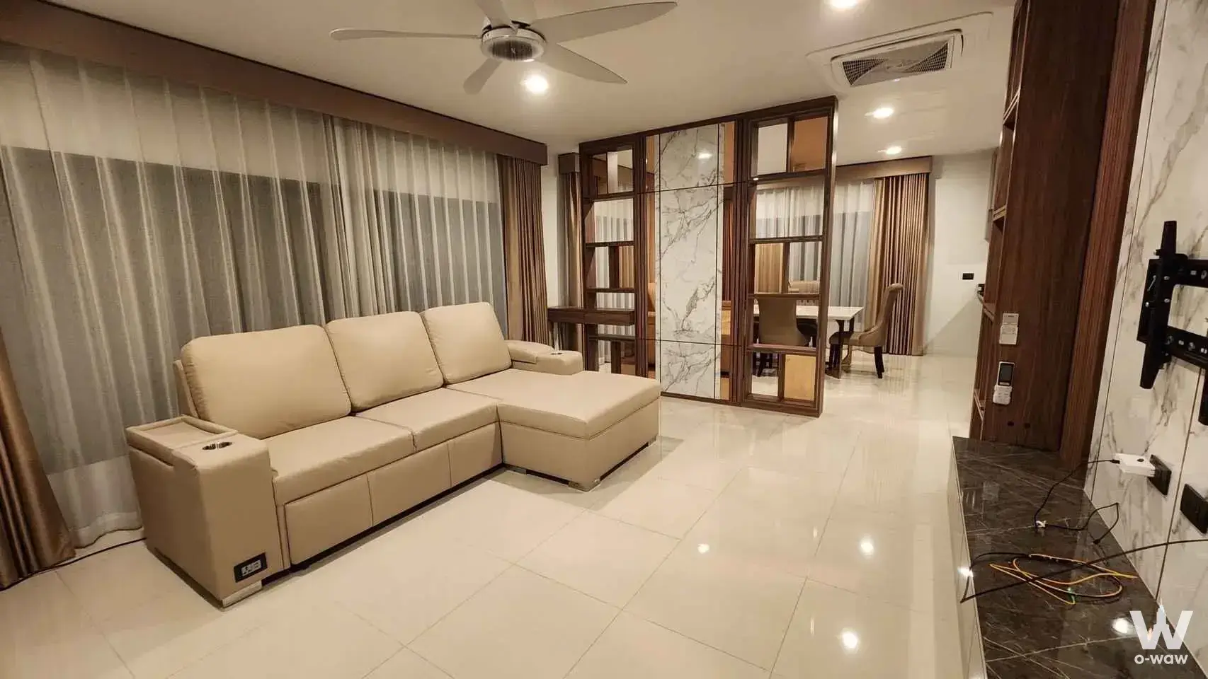 Condo with 4 bedrooms for rent at Setthasiri Krungthep Kreetha — photo 3 of 5
