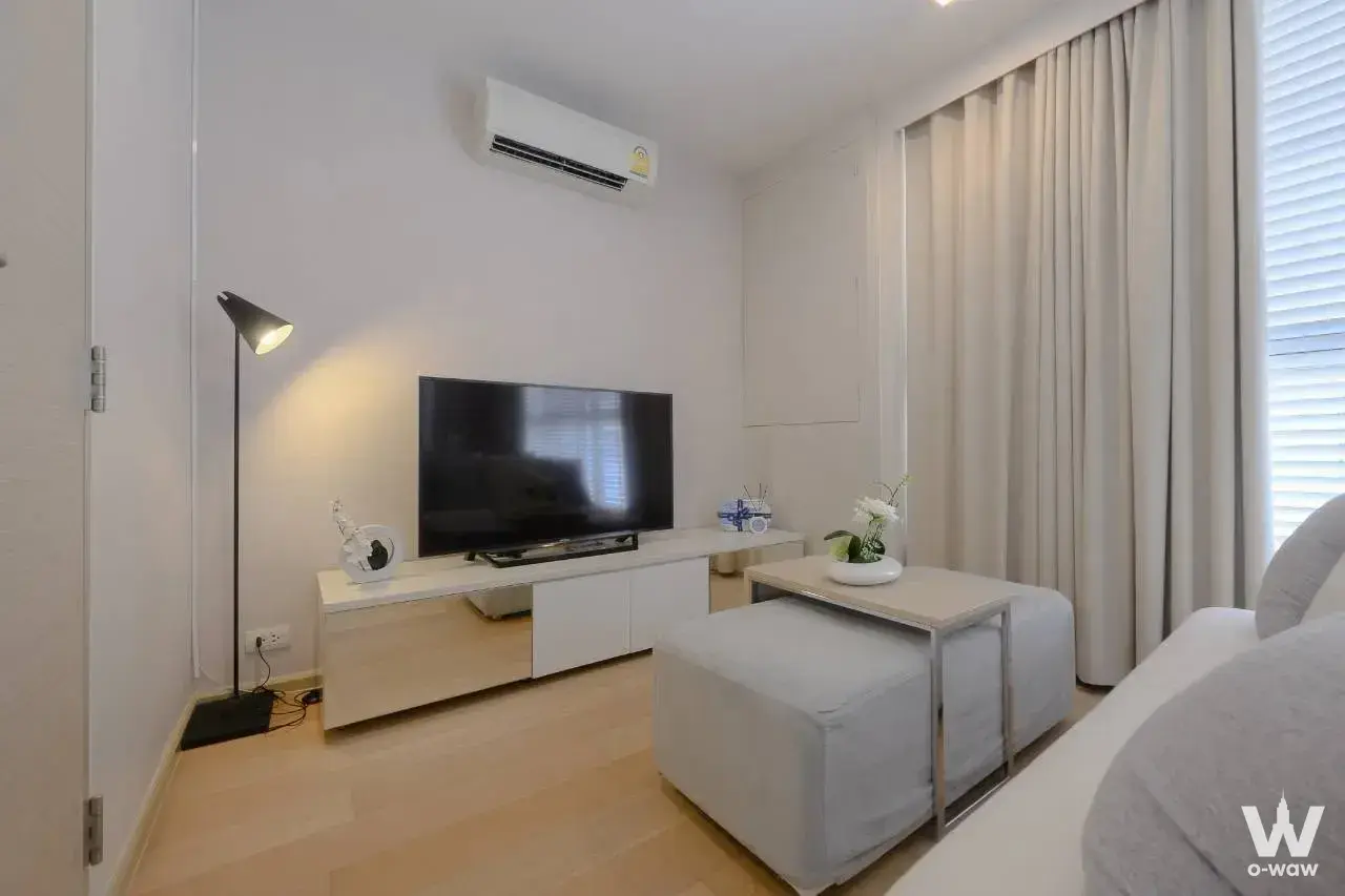 Condo with 2 bedrooms for sale at LIV@49 — photo 3 of 5