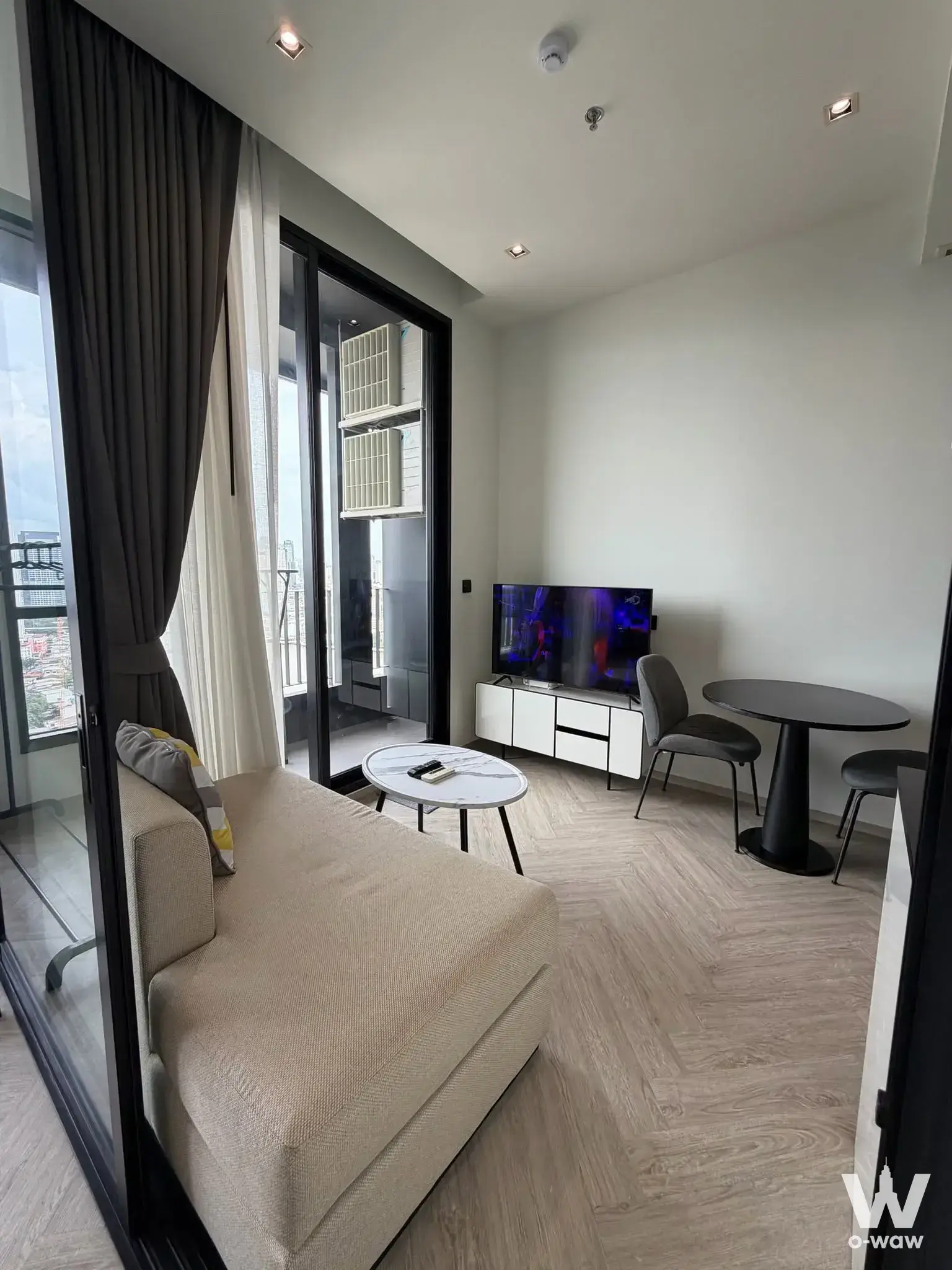 Condo with 1 bedroom for rent at Chapter Charoennakhon–Riverside — photo 3 of 5