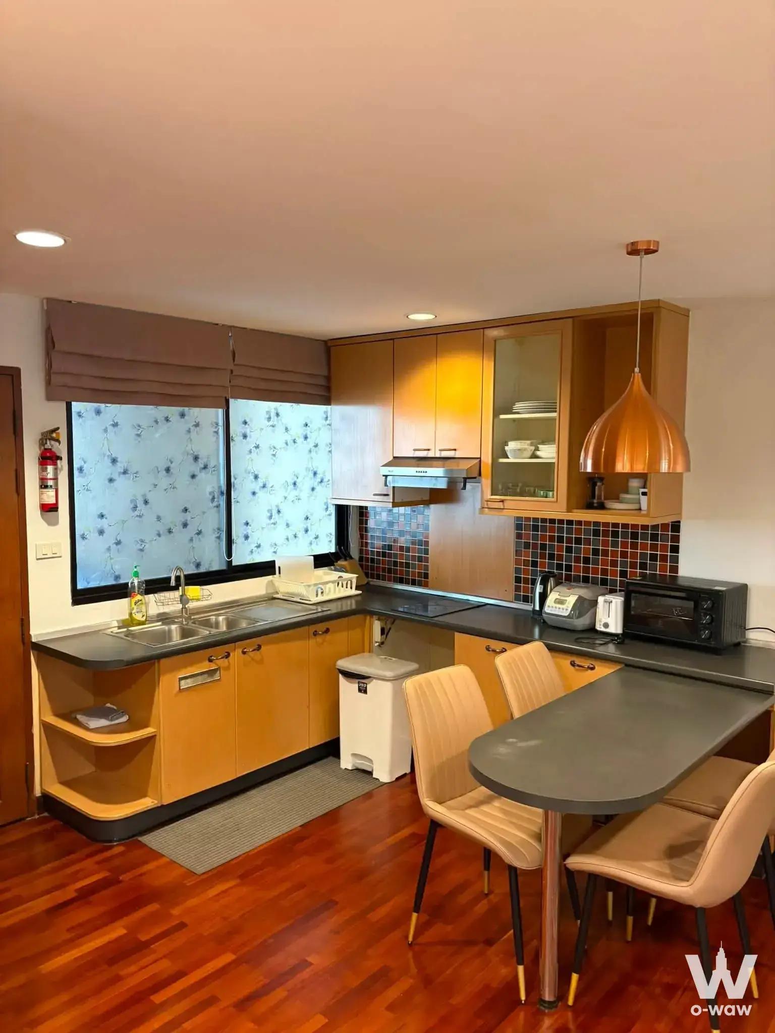 Condo with 2 bedrooms for rent at Ban Chan Condominium — photo 2 of 5