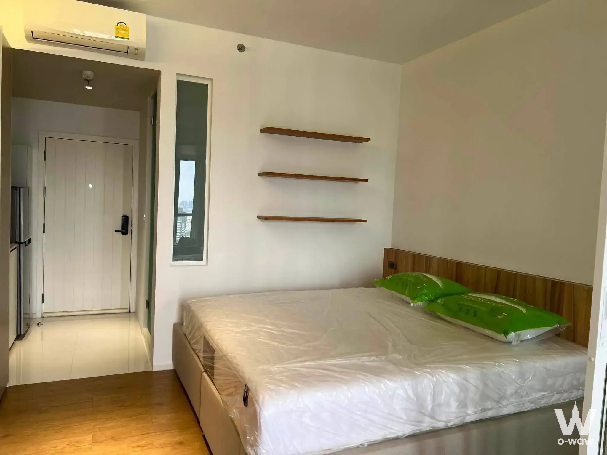 Near MRT Samyan Station (340 meters), close to Chulalongkorn University, Siam, MBK, Chulalongkorn Hospital, Dusit Central Park