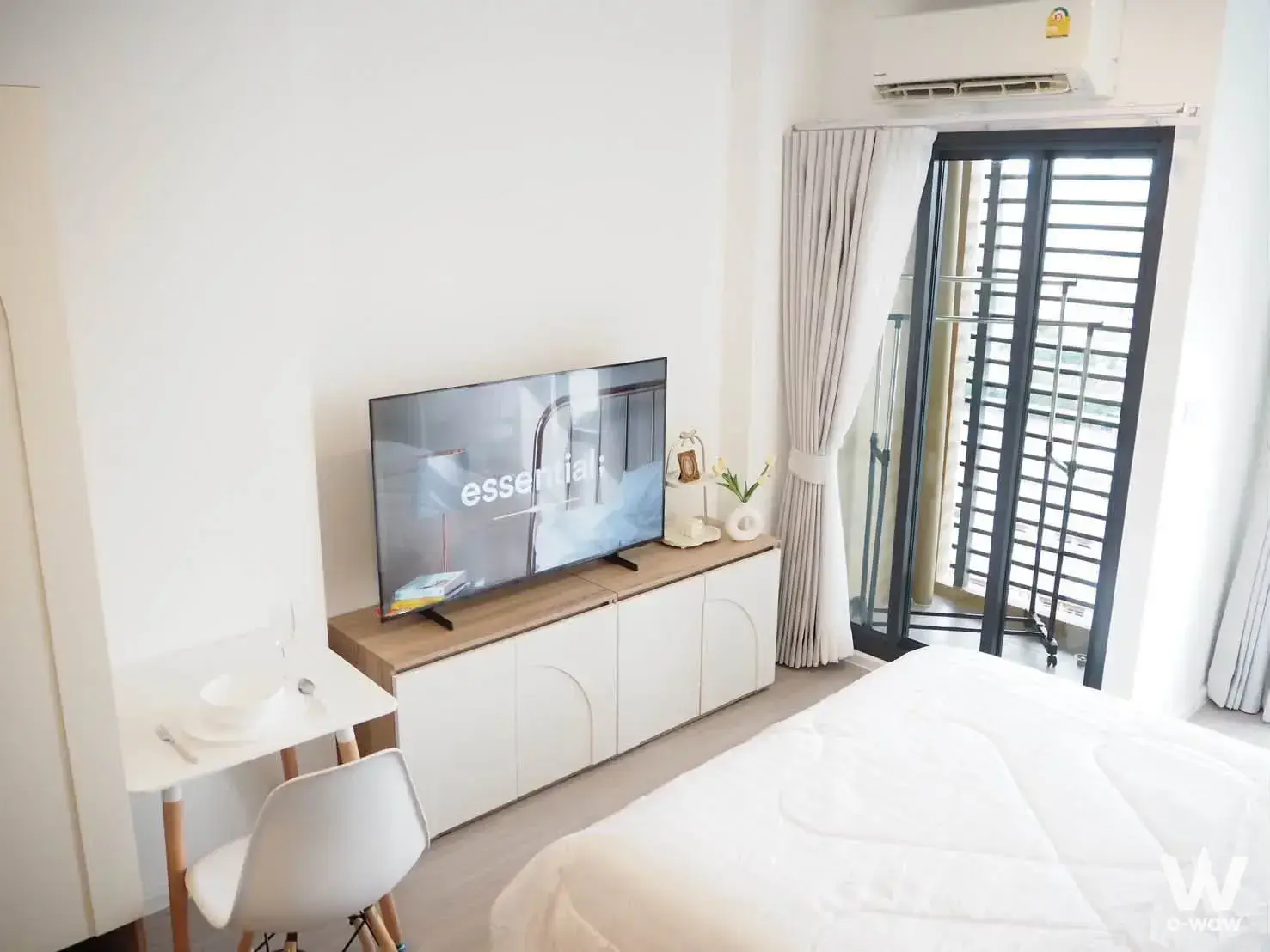 Condo with 1 bedroom for rent at DENIM Jatujak — photo 1 of 4