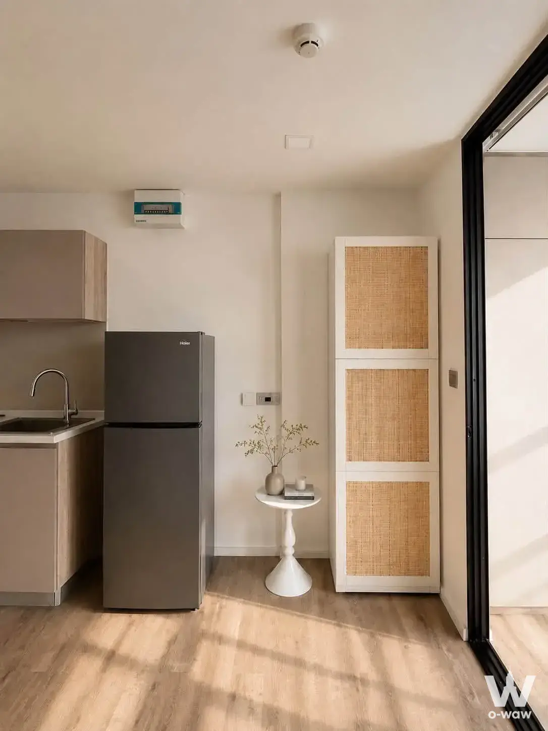 Condo with 1 bedroom for rent at Huai Khwang, Bangkok (Near MRT Huai Khwang and BTS Lat Phrao) — photo 4 of 5