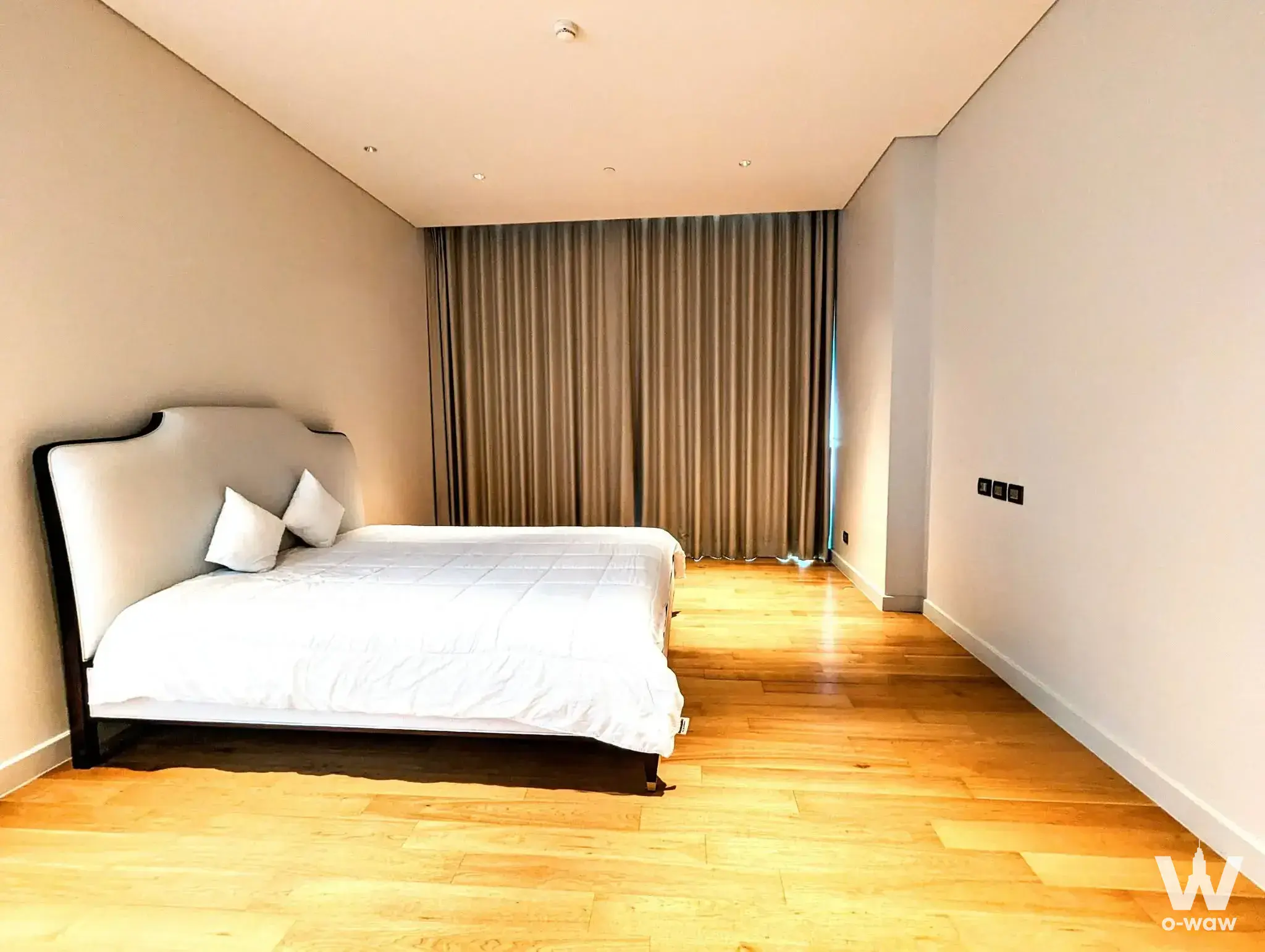 Condo with 1 bedroom for rent at Sindhorn Residence — photo 5 of 5