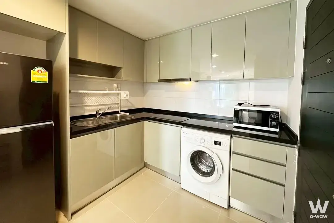 Condo with 2 bedrooms for sale at Belle Grand Rama 9 — photo 2 of 5