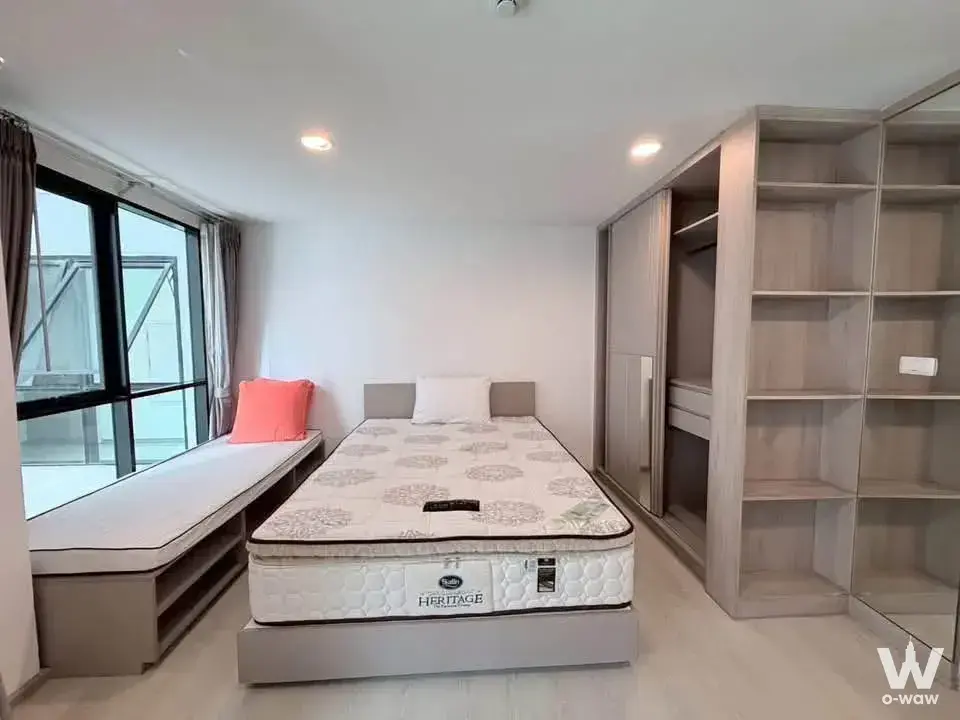 Udomsuk area, near BTS Udomsuk Station (approx. 1.8 km), close to Central Bangna, Seacon Square, Paradise Park, BITEC Bangna, and Bangkok Mall. Accessible via songthaew at the soi entrance, with easy access to Soi Wachirathamthip (Sukhumvit 101/1), Sri Nakarin Road, and Bang Na-Trat Road.