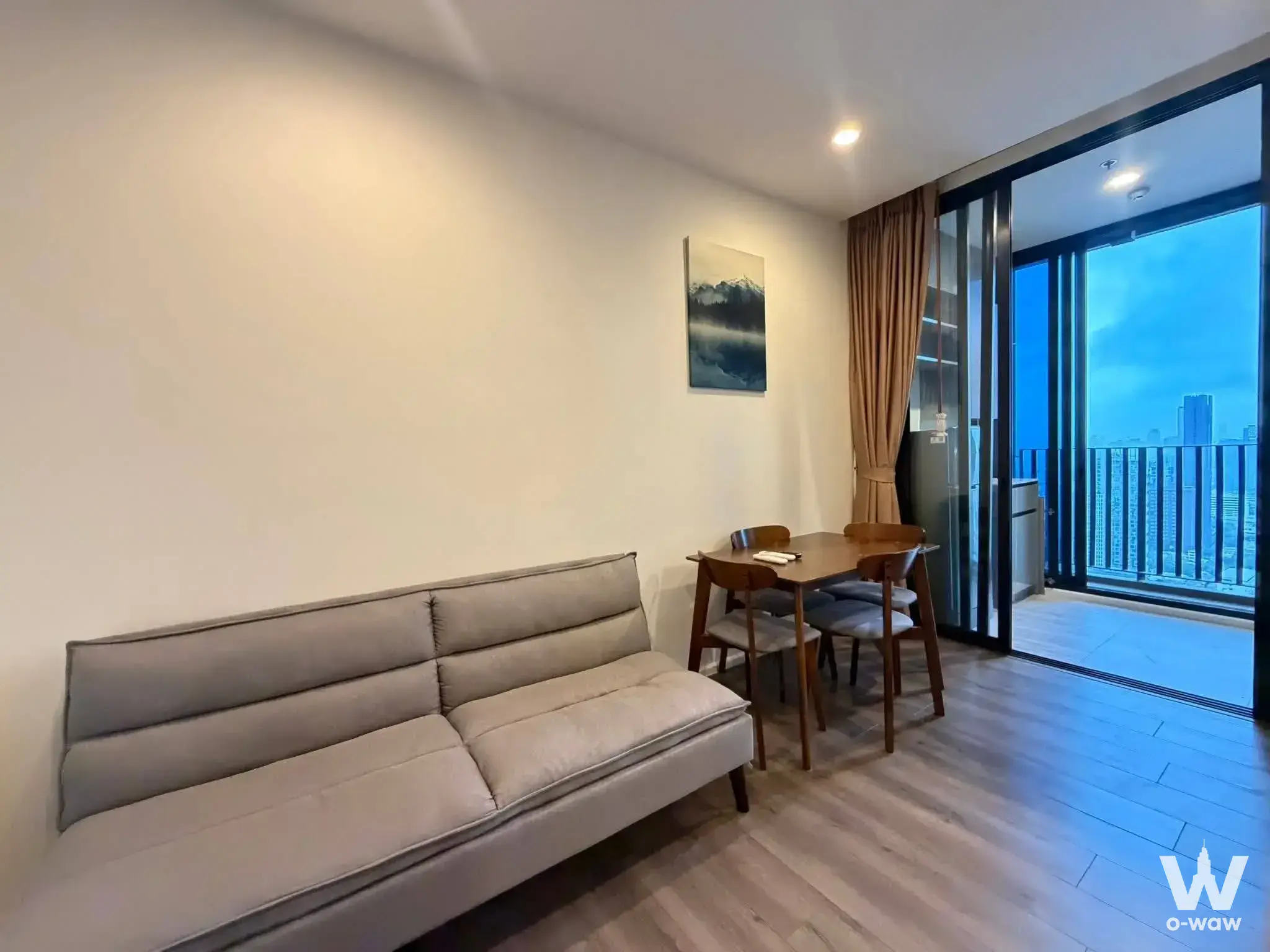 Commercial with 1 bedroom for rent at Whizdom Essence Sukhumvit — photo 3 of 3