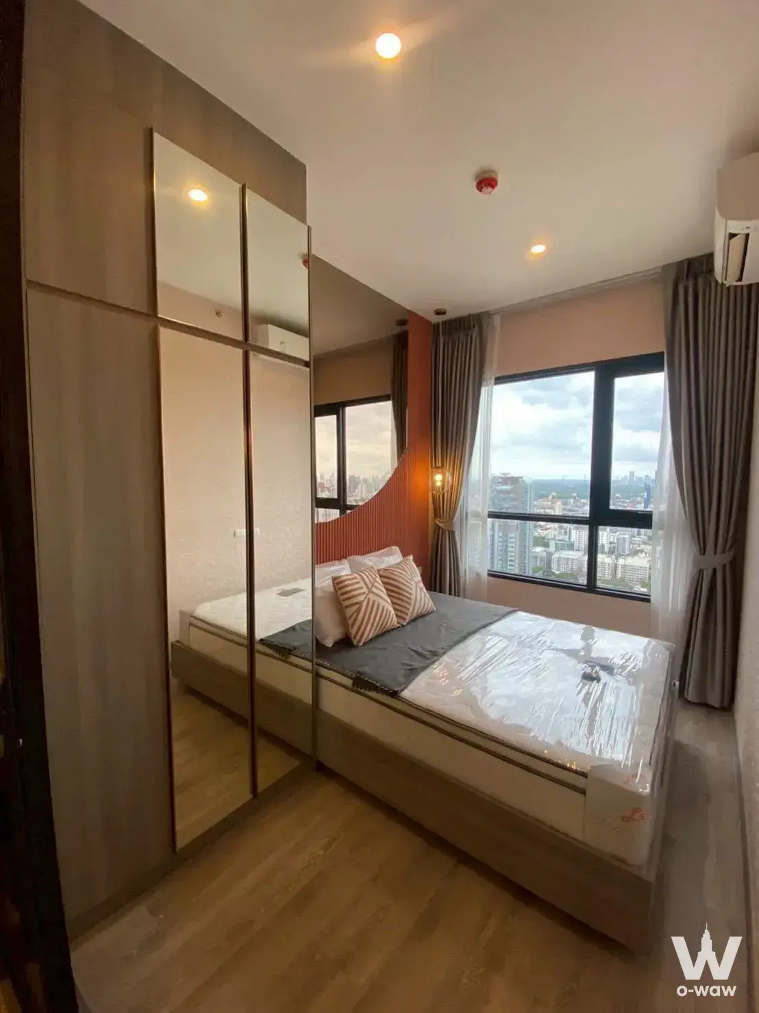 Commercial with 1 bedroom for sale at KnightsBridge Prime Onnut — photo 2 of 5