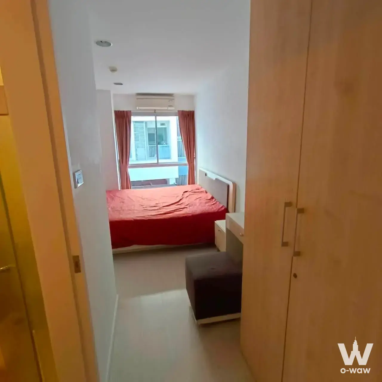 Condo with 1 bedroom for sale at Punnawithi — photo 2 of 5
