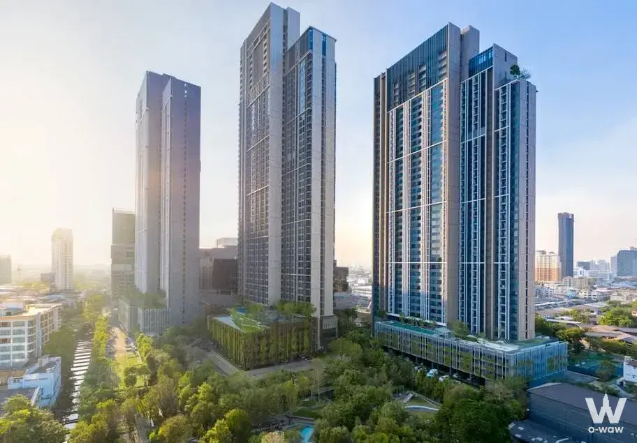 Near BTS Punnawithi | 300 m | BTS Udomsuk 500 m. Near True Digital Park | One-U-One The Third Place | Anglo Singapore International School