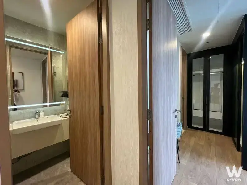 Condo with 2 bedrooms for rent at Noble Around Sukhumvit 33 — photo 5 of 5