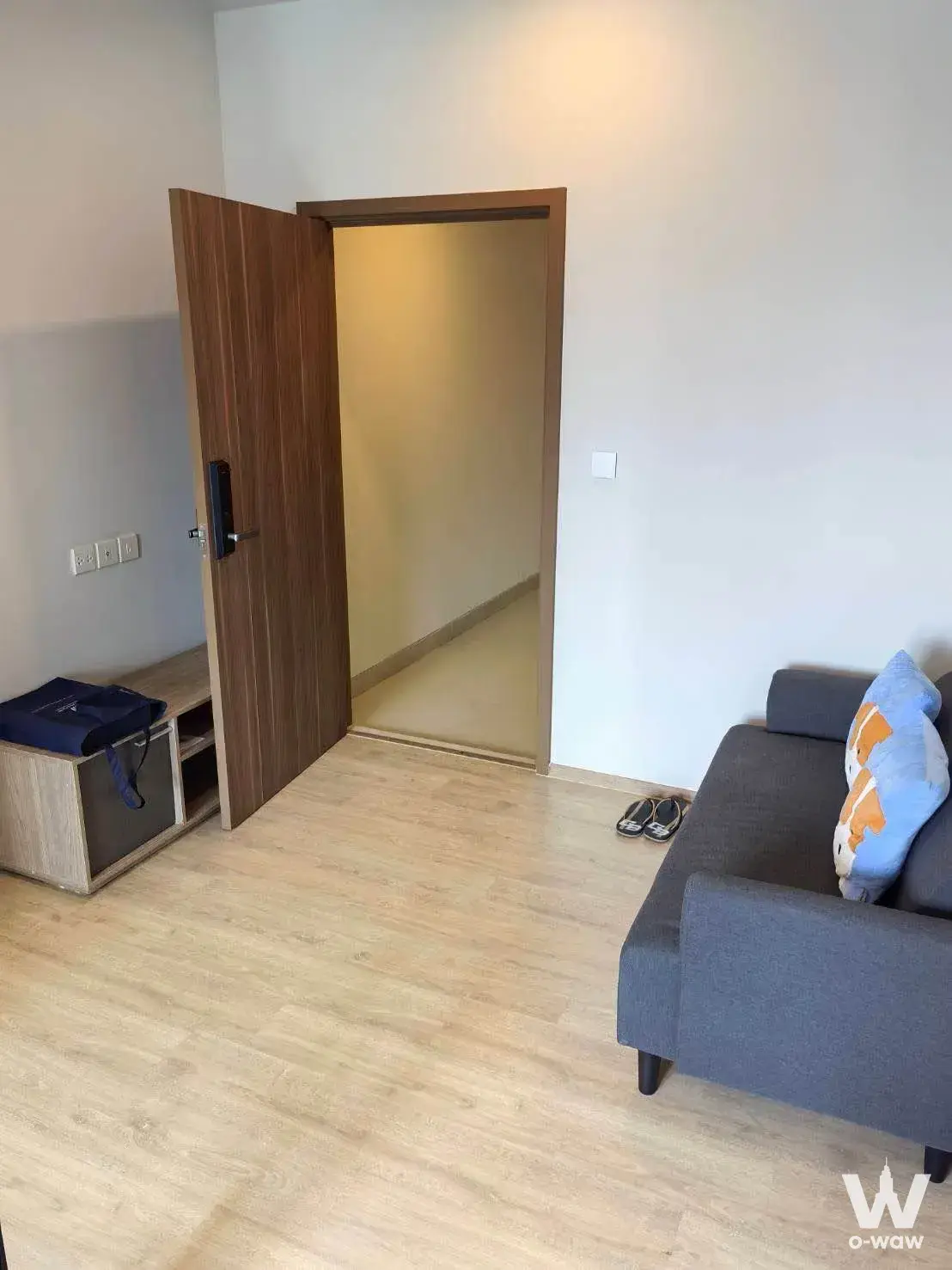 Condo with 1 bedroom for rent at Metris Phatthanakan-Ekkamai — photo 2 of 4
