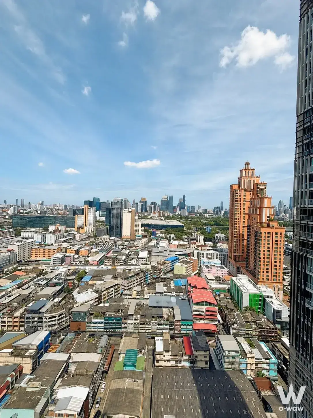 Sukhumvit 24, near Prompong Station
