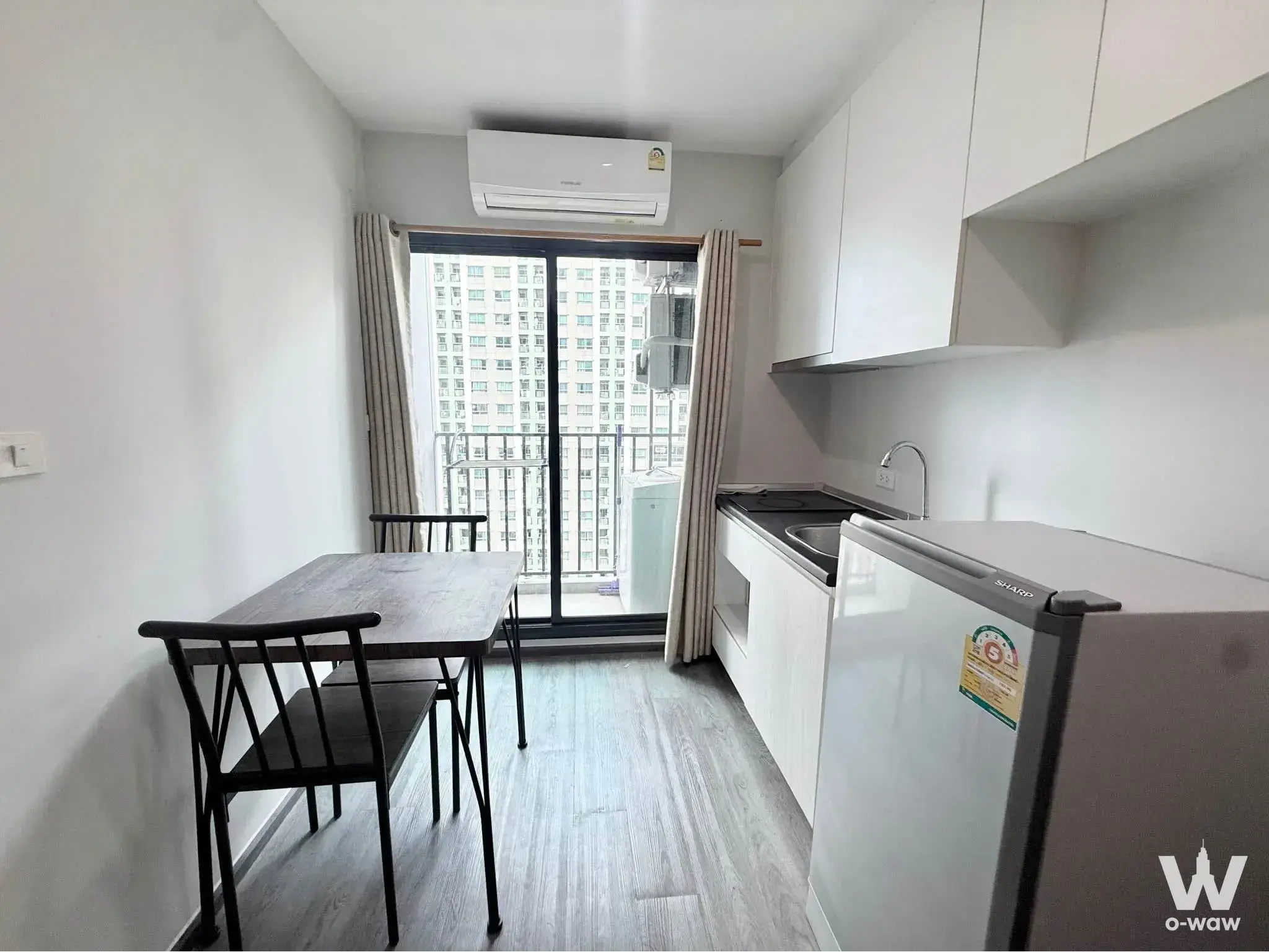 Condo with 1 bedroom for rent at Rich Park Triple Station — photo 2 of 8