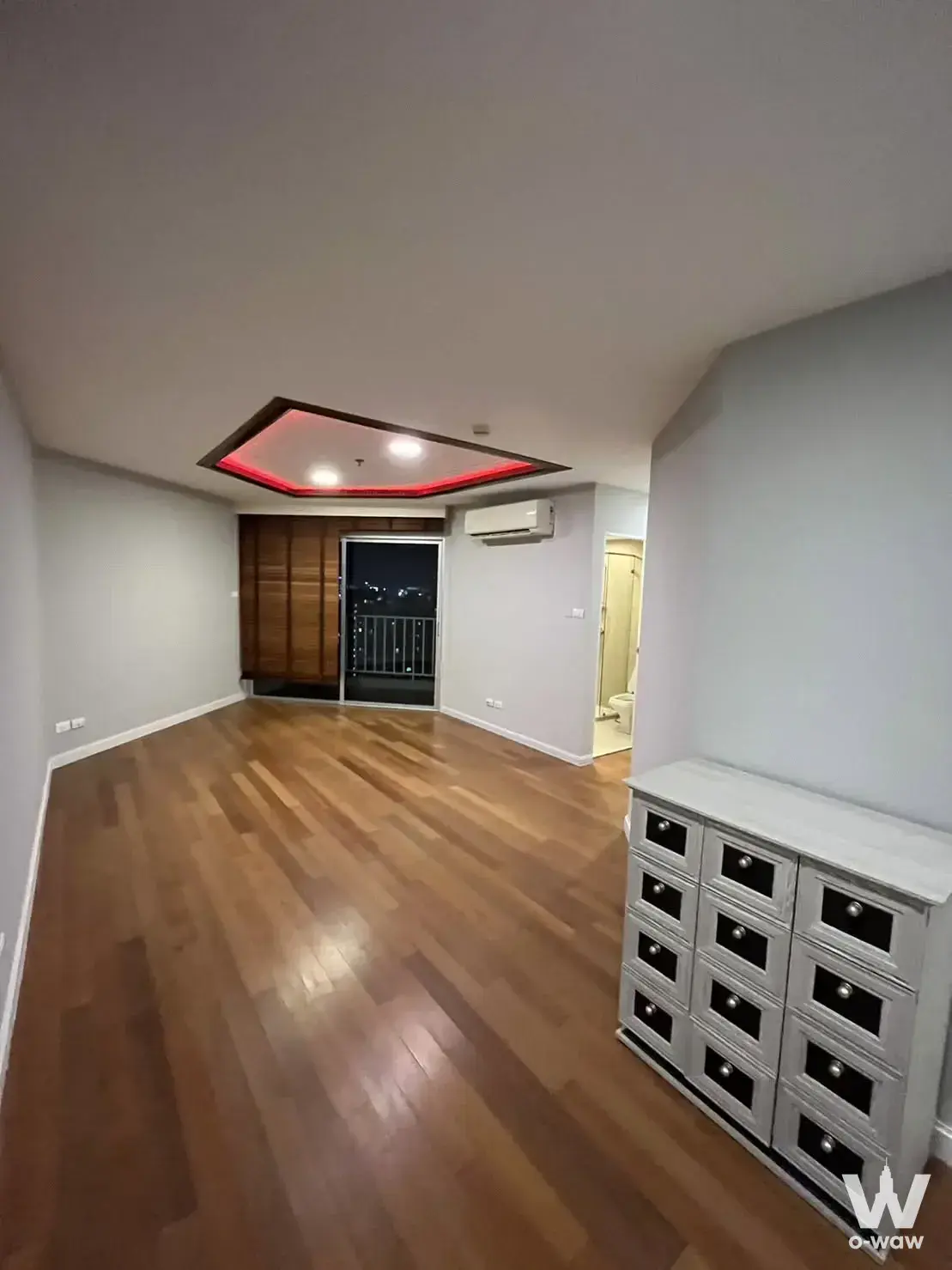 Condo with 2 bedrooms for sale at Belle Grand Rama 9 — photo 3 of 5