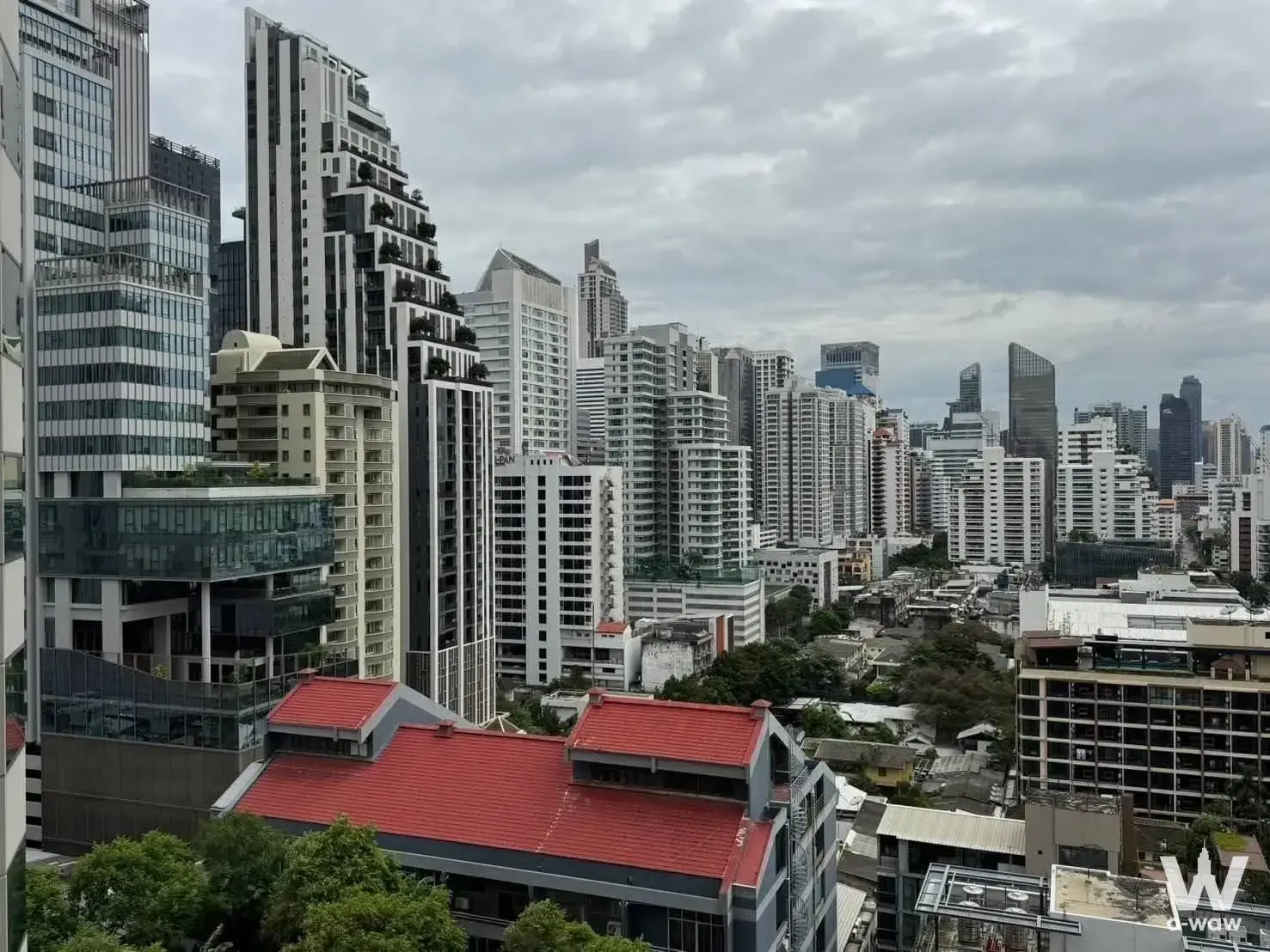 Condo with 1 bedroom for rent at The Edge Sukhumvit 23 — photo 2 of 4