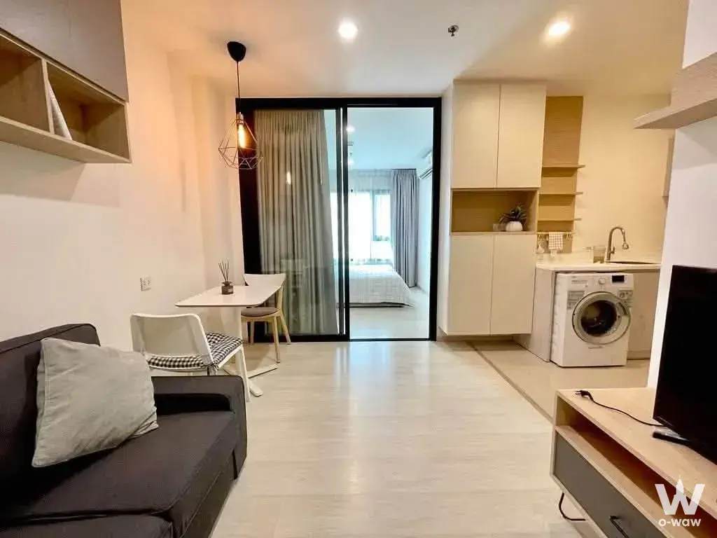 Condo with 1 bedroom for rent at Life Asoke — photo 1 of 5